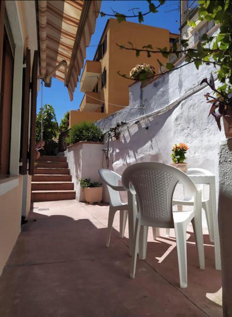 Casa Maddalenina Con Giardino, Vicino Al Mare! Daire La Maddalena  Dış mekan fotoğraf